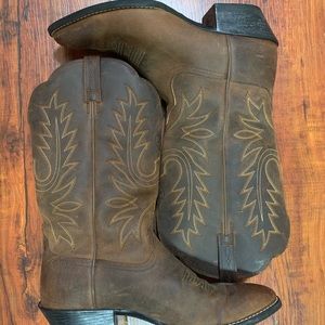 Ariat women’s size 7 1/2 boots